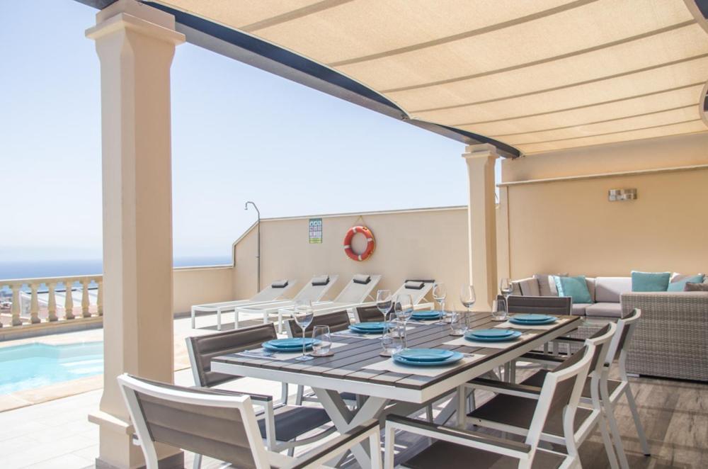 Luxurious Villa With Amazing Sea View And Pool Caleta De Fuste Bagian luar foto