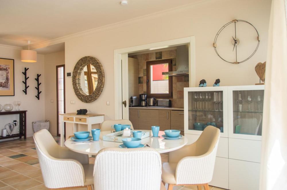 Luxurious Villa With Amazing Sea View And Pool Caleta De Fuste Bagian luar foto